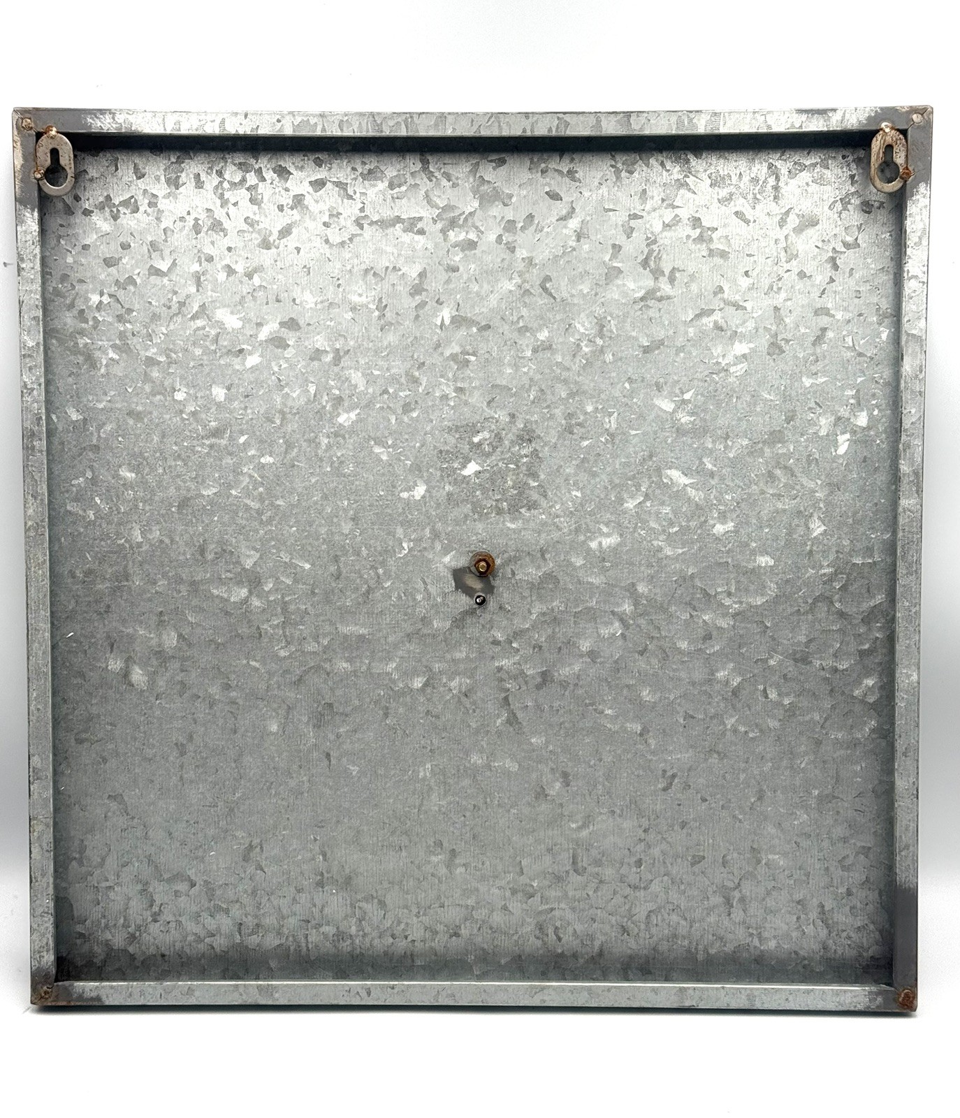 Beautiful Vintage Metal Rustic Flower On Galvanized Metal Wall Plaque