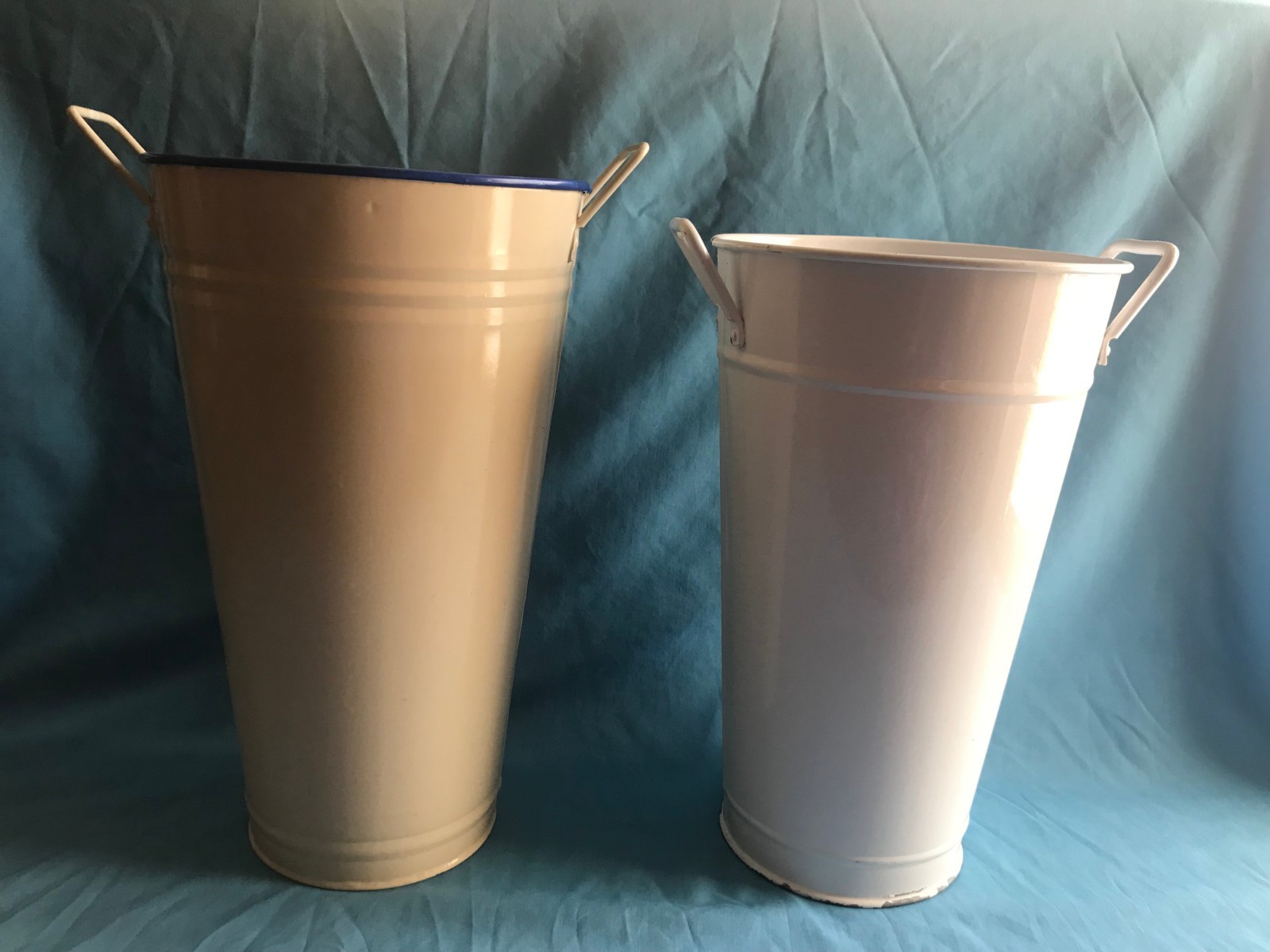 2 White & Beige / Tan Pre-Owned Shabby-Chic Metal Flower Stand Buckets / Vase