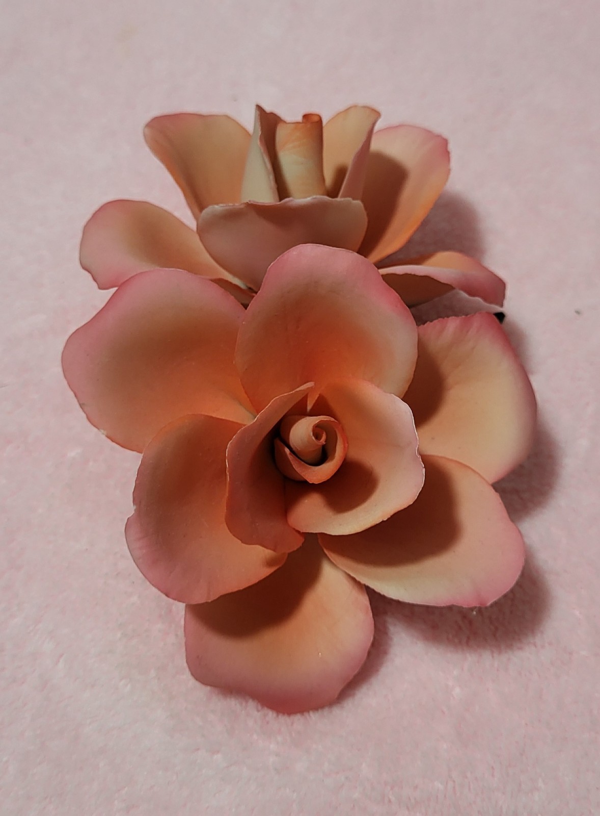 CAPODIMONTE PORCELAIN DOUBLE CORAL ROSES BY NAPOLEON OF ITALY
