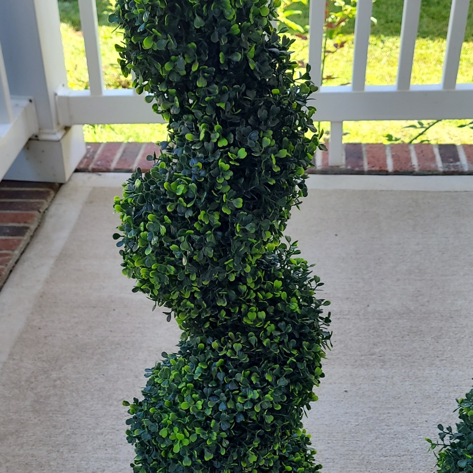 Artificial Green Boxwood Twisted Spiral Topiary Tree in Pot, Plastic