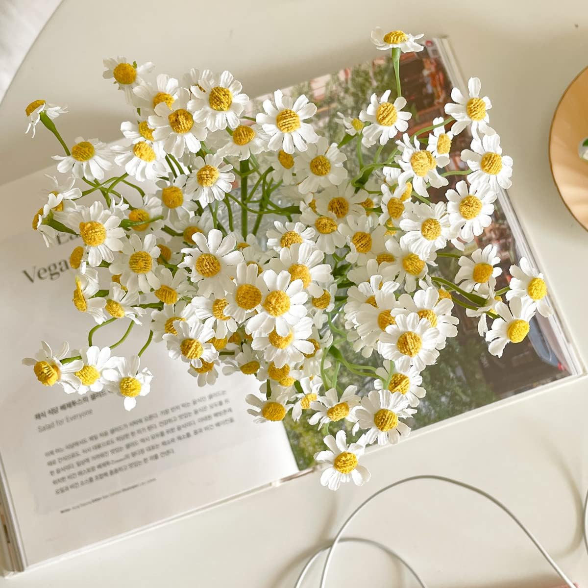 Small White Daisy Flowers Artificial,2 Bouquet/12Pcs 10 Inch Fake Daisies,Spring
