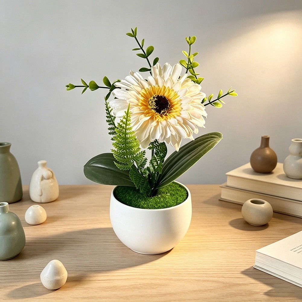 White Pot Faux Gerbera Daisy 19 cm Lifelike Plastic Flower Indoor Decor