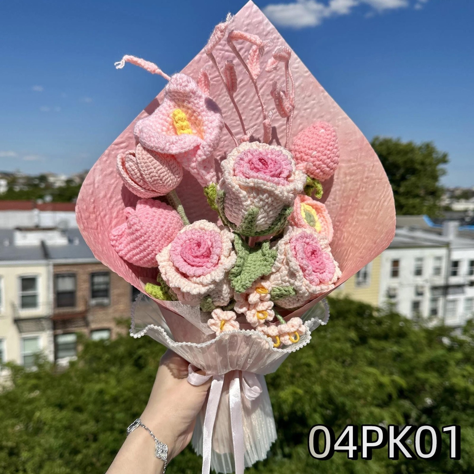 Soft Pink Crochet Rose Bouquet Wedding Anniversary Gift for Her