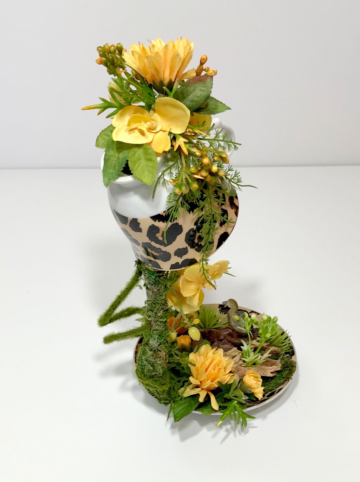 FLOATING LEOPARD TEA CUP SAUCER CERAMIC NOVELTY FLOWERS ARRANGEMENT CENTERPIECE