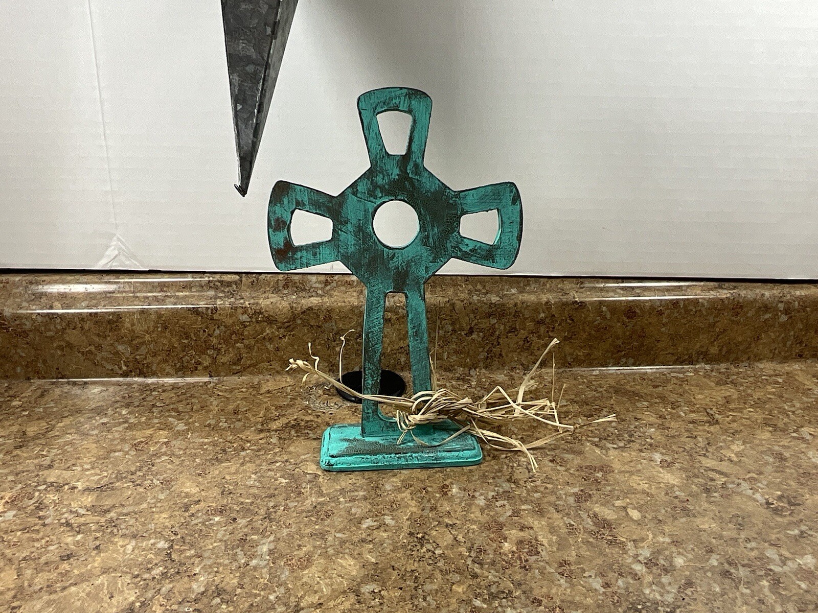Hanging Planter Triangle Air Succulent Flower Container Metal & Wood Cross