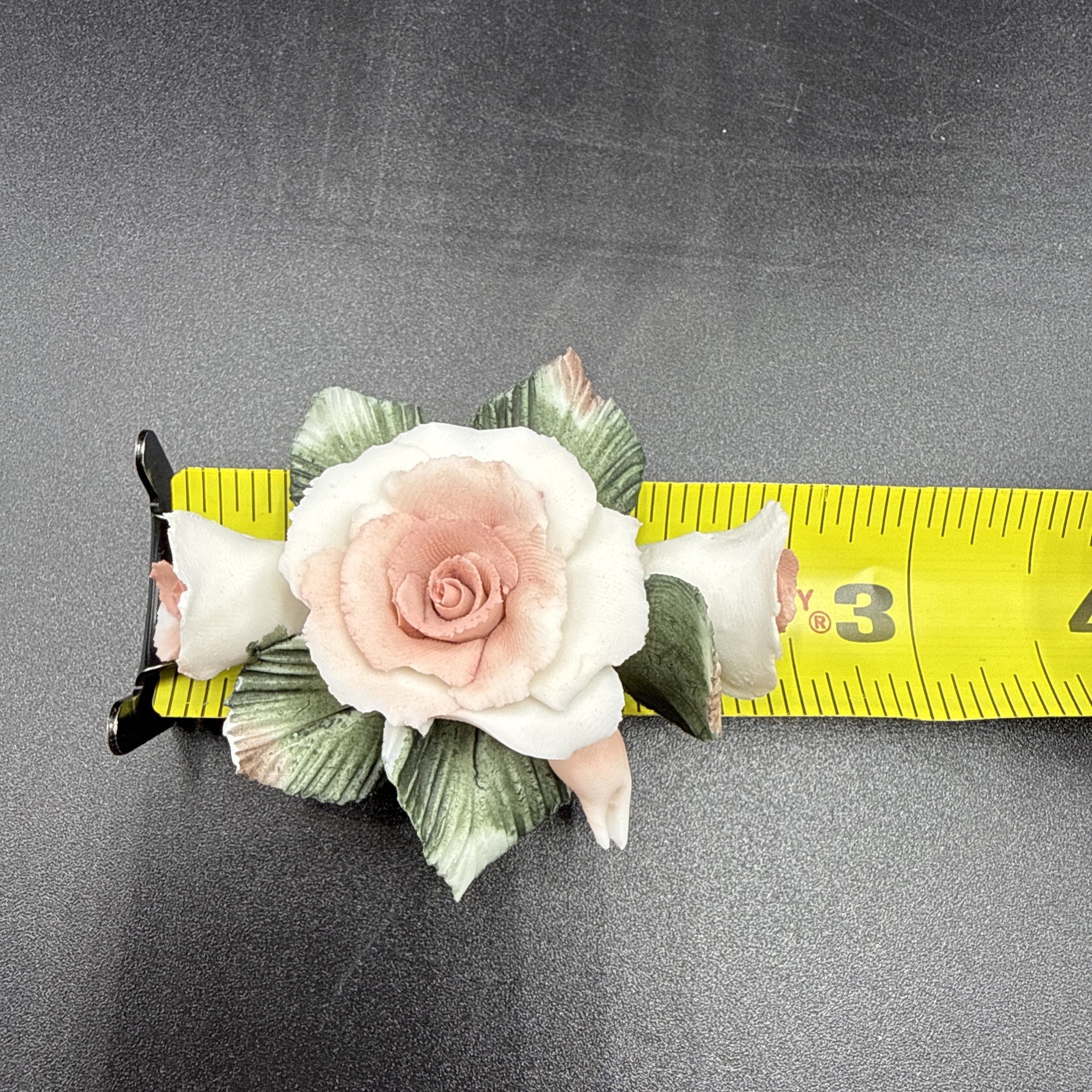 8 BEAUTIFUL PORCELAIN PINK ROSES W/ Full Bloom, 2 Buds & Green & White Leaves.
