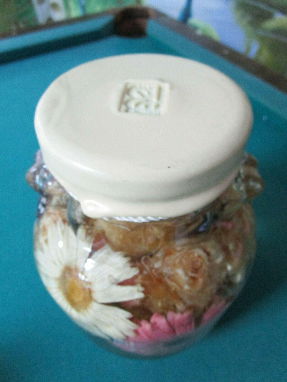 Rb Rose Brier Flower Butterfly Illusion Acrylic Water Jar Container
