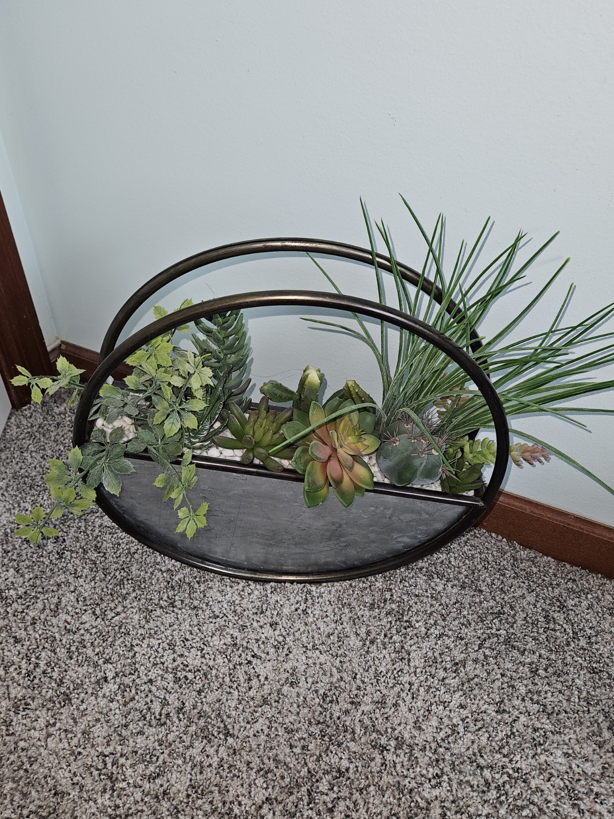 14 X 14 X 4 Tin Metal Succulent Farm Decor Wall Decor Table Top Pre-owned