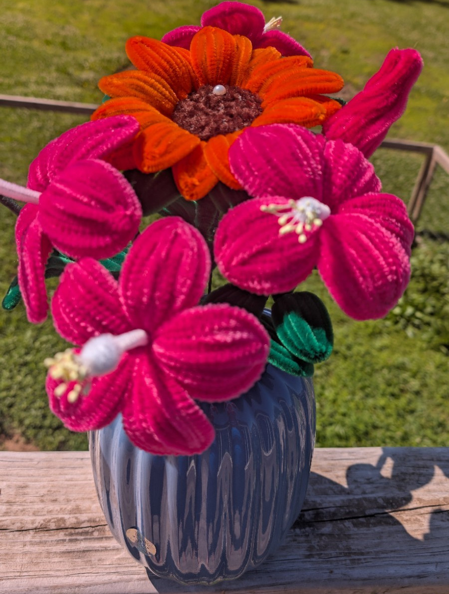 Artificial Hibiscus Arrangement & Centerpiece ( Vase is not included)🌺