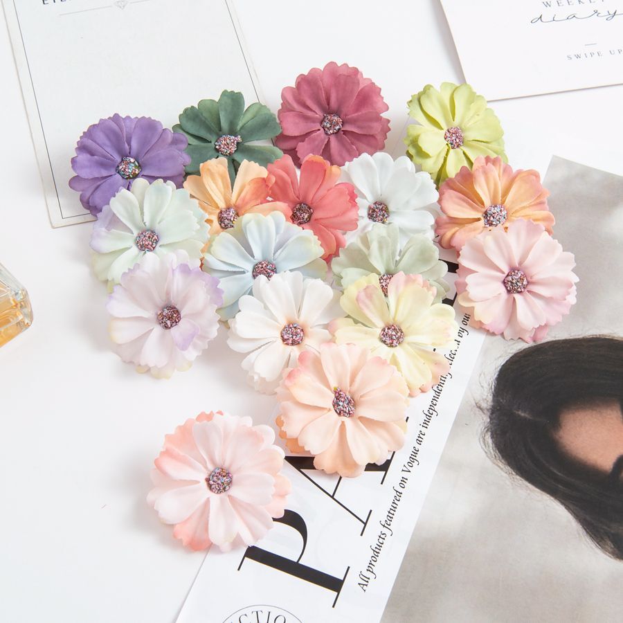 50PCS Artificial Flower Plastic Daisy Head Wedding Home Craft DIY Art Decoration