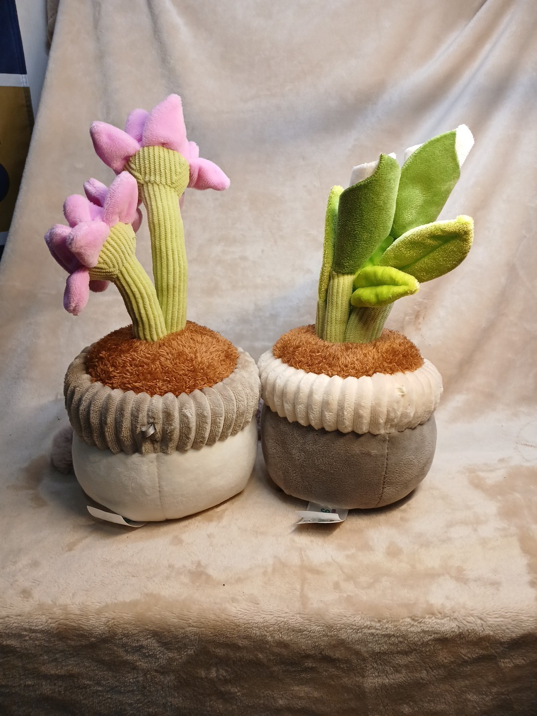Greenhouse by Russ 12 Inch Plush Stuffed Succulent Plant Toy Echinacea Lily EUC
