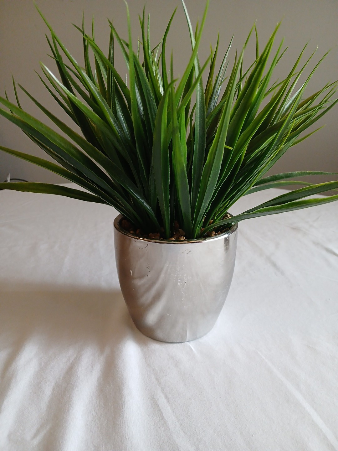 10 Inch Faux Grass Leaf Plant With Chrome Finished Planter