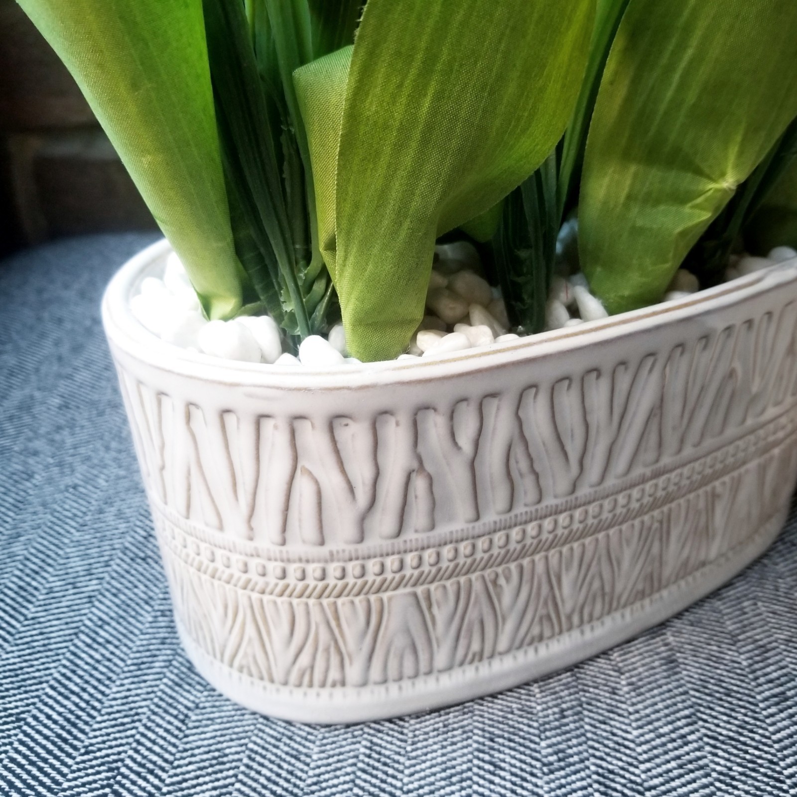 Red Tulips Flowers Planters Artificial Potted Houseplants White Pots Fake Set x2