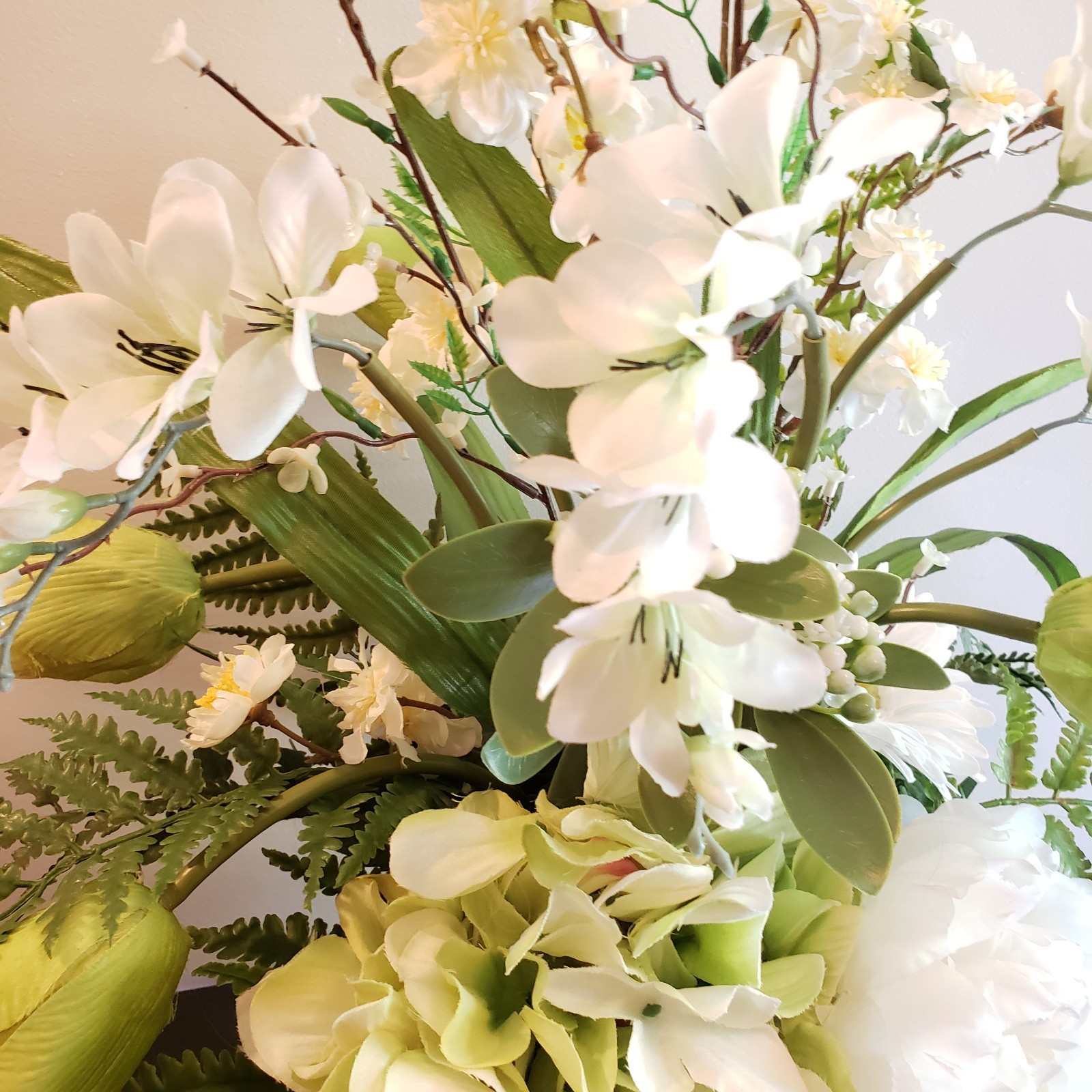 Green and White Floral Arrangement, Large Spring floral, Elegant Hydrangea