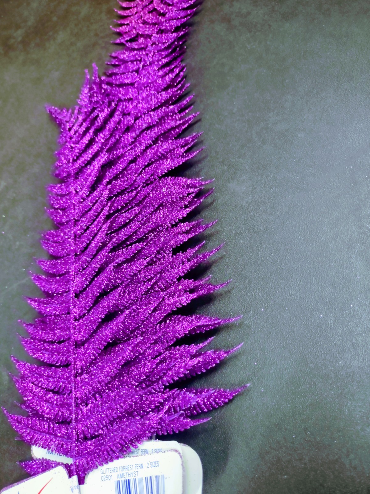 6 Pieces Amethyst Purple Glittered Retro Plastic Forrest Fern, 2 Sizes 15″ & 24″