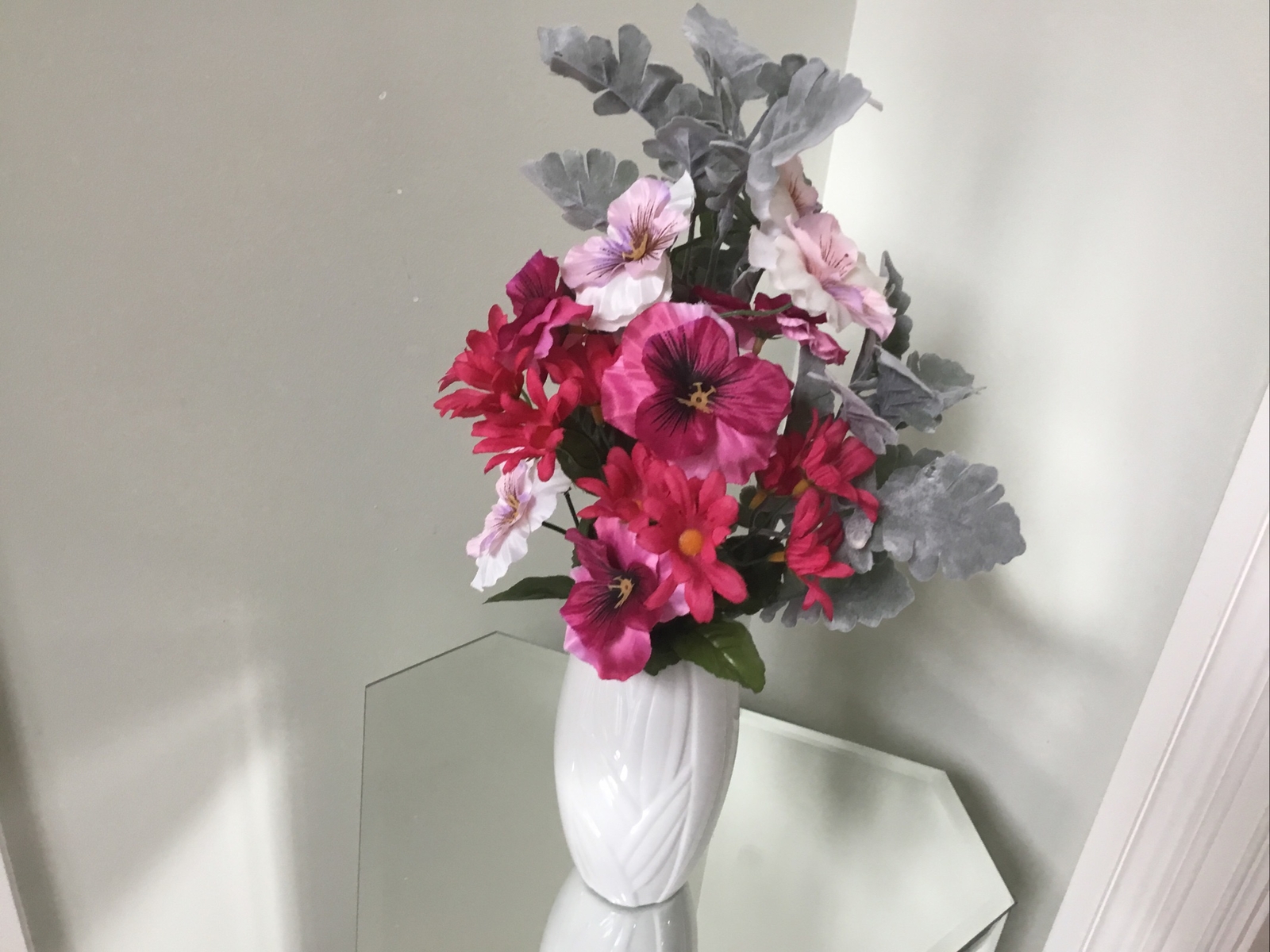 Artificial Floral ARRANGEMENT Flower white Red Pink white Vase 15inches tall