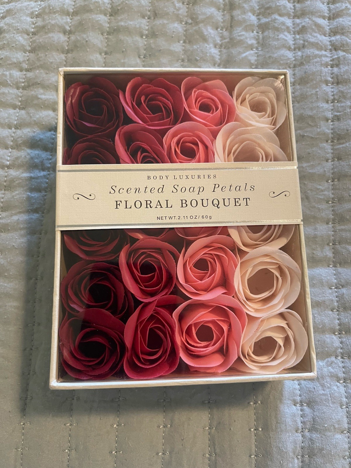 Body Luxuries Pink & Red Scented Soap Petals Rose Bouquet Love Romance