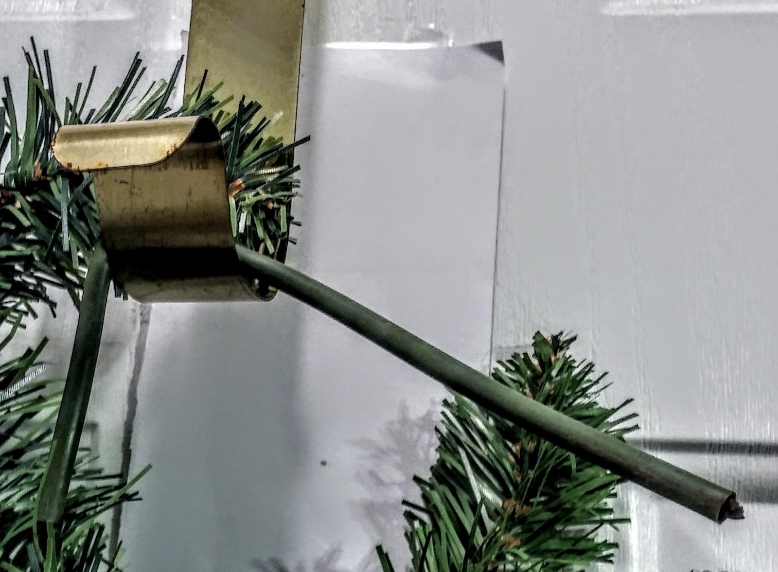 NWT 37″T Christmas Teardrop-Snowy & Icy Pine, Cones & Silver & White Ornaments