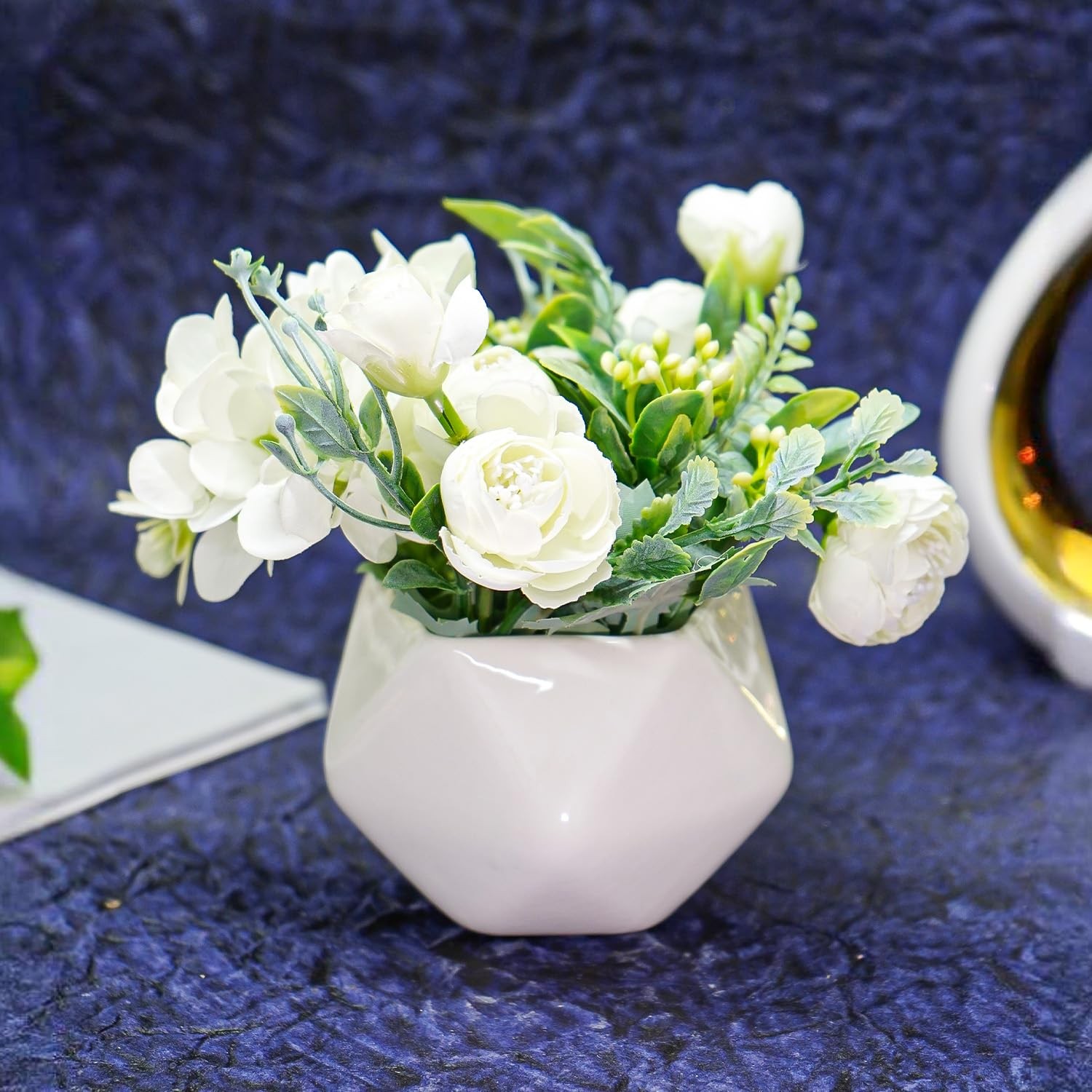 Small Flower Pot White Rose Ceramic Flower Vase with Artificial Flowers Plant