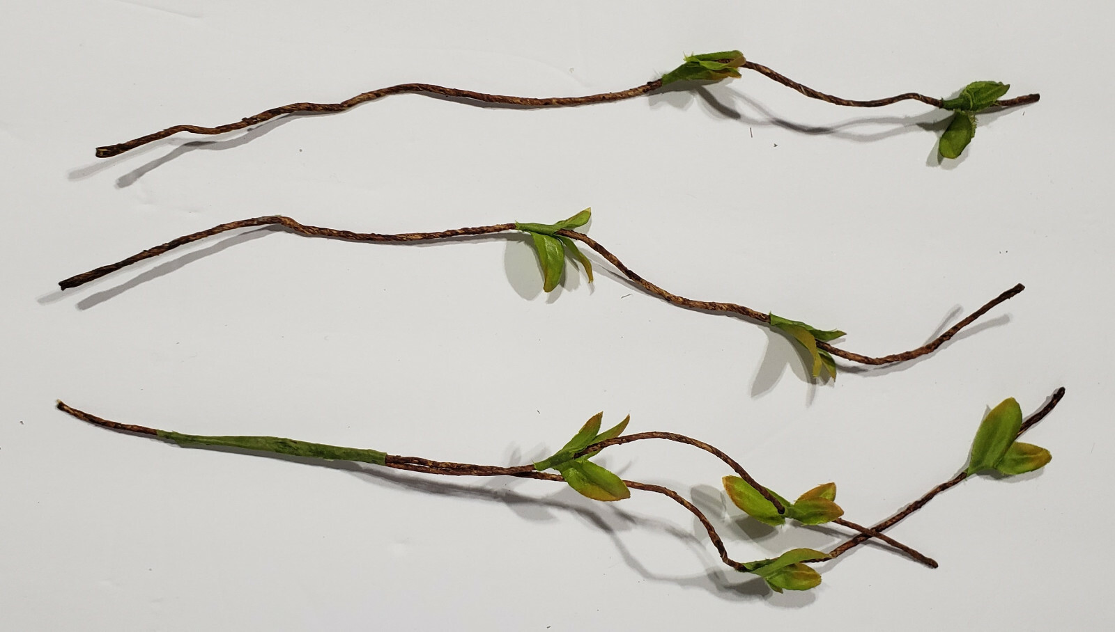 Artificial greenery 13″ stems bunch home decor 4 pcs Used