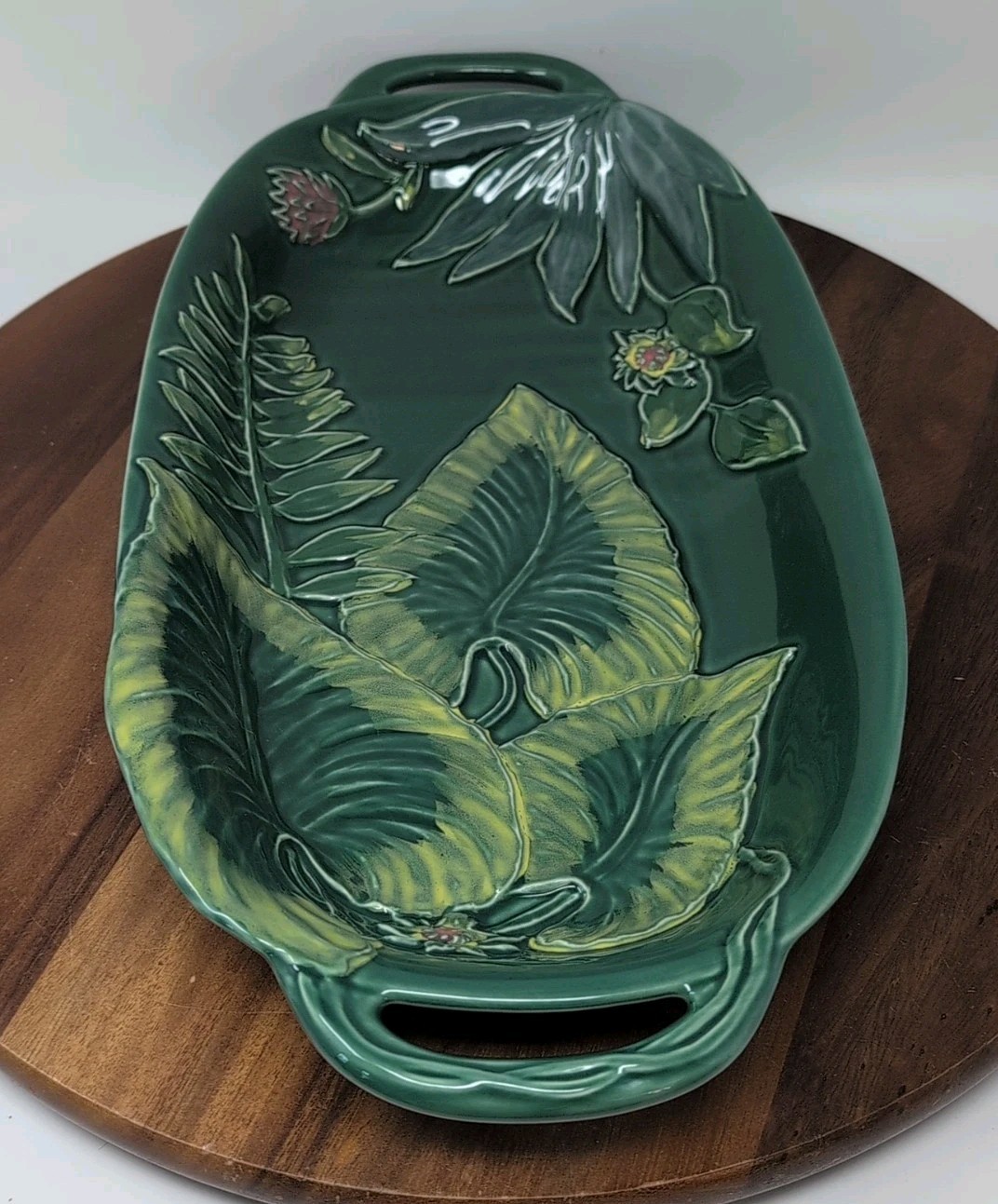 Opalhouse MAIOLICA STONEWARE GREEN LEAF FLORAL Decorative Tray 18″X9″ Handles