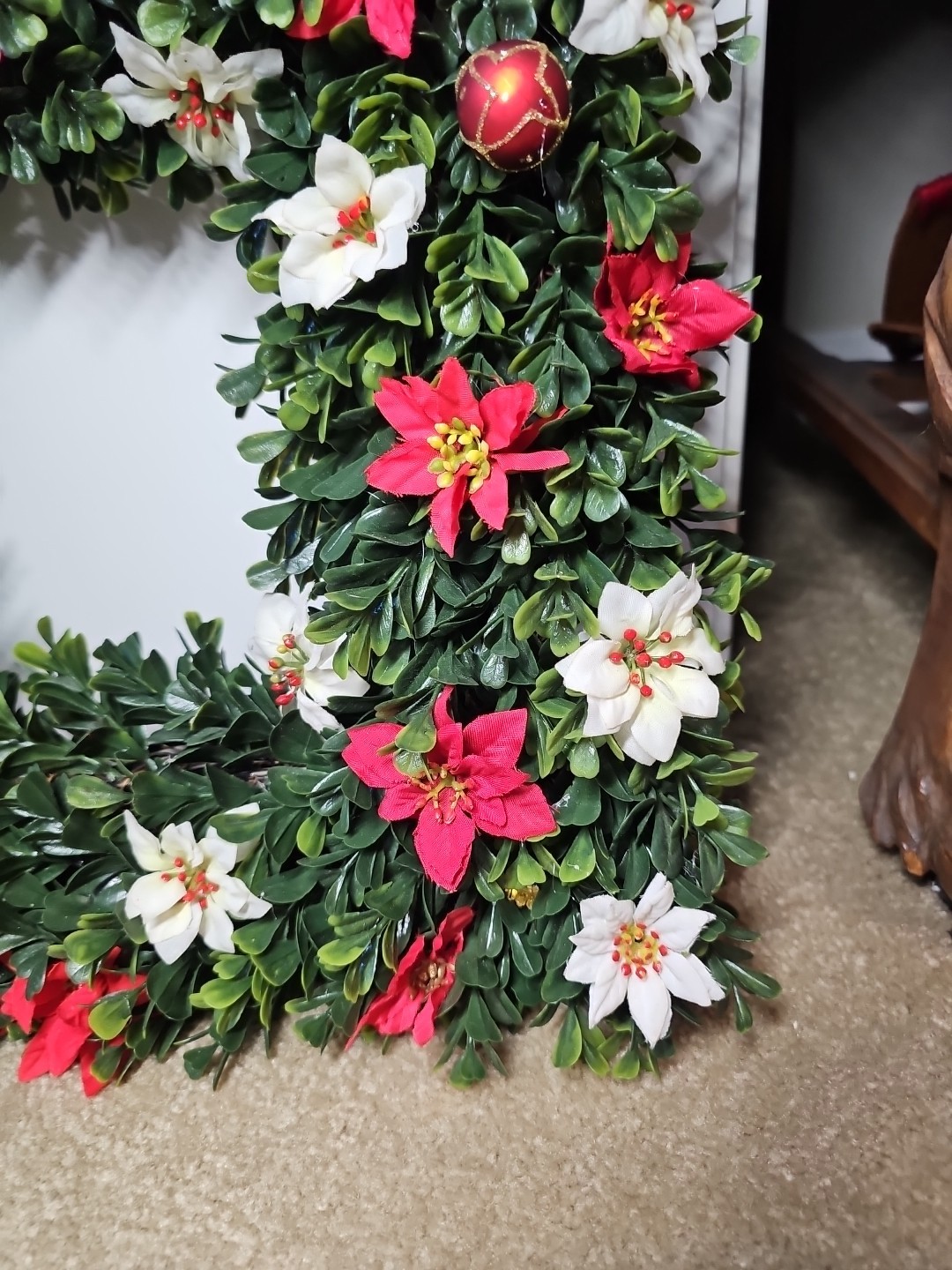 Stunning 16″ Tea Leaf and Poinsettia Artificial Square Holiday Wreath