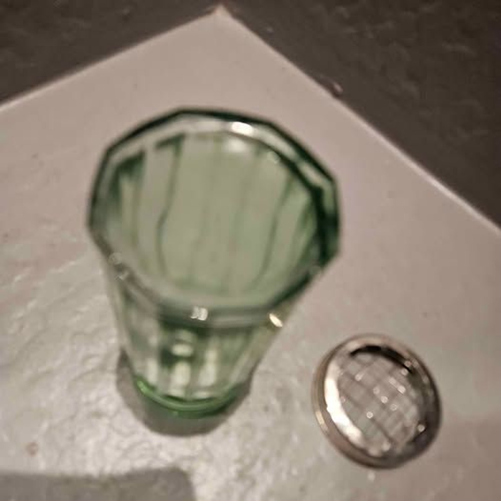 VINTAGE Green Depression Glass Flower Frog Vase Jar W/Metal Net Lid 8″H
