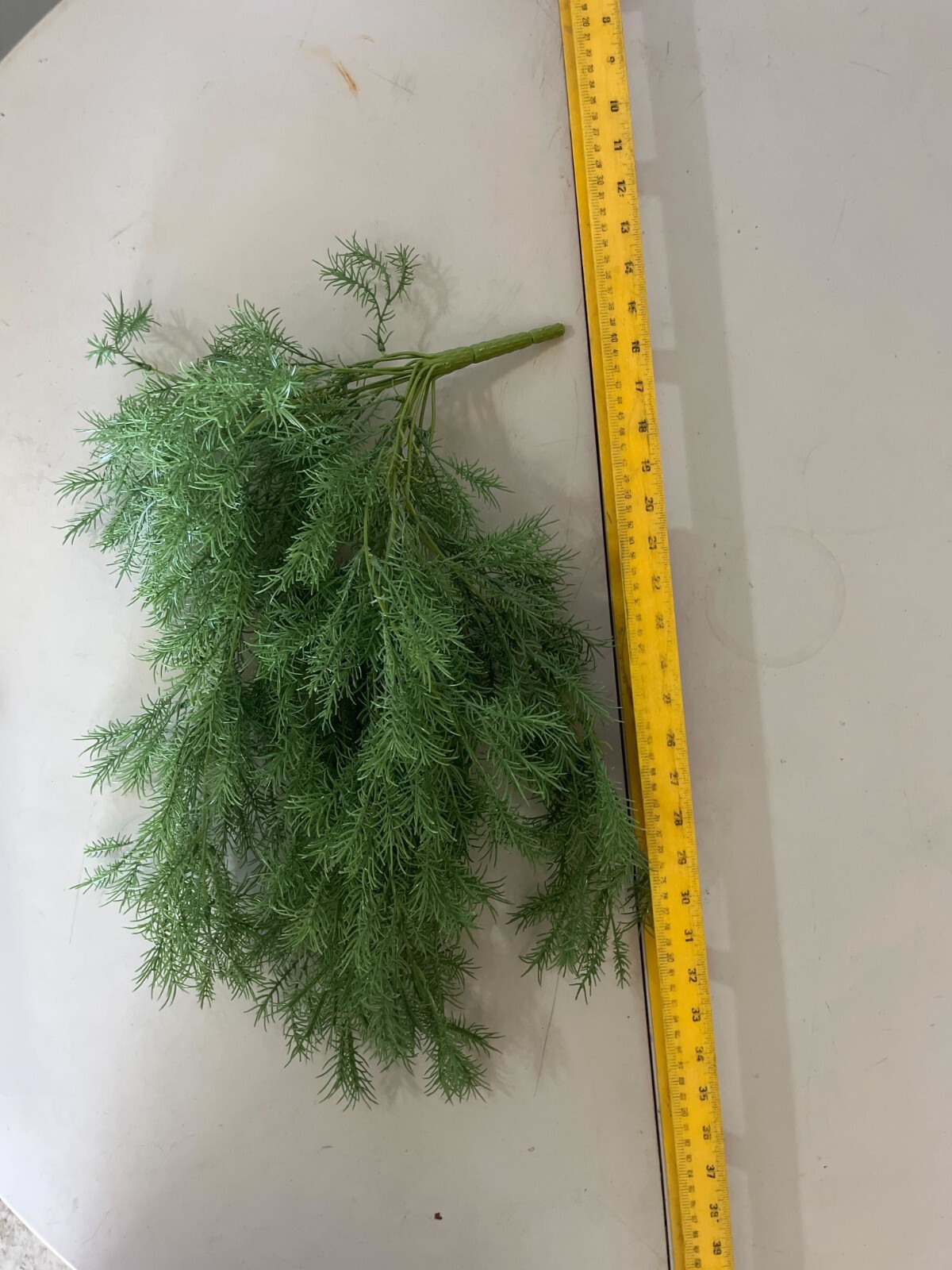 Artificial Plants & Garlands, Mixed varieties and sizes.