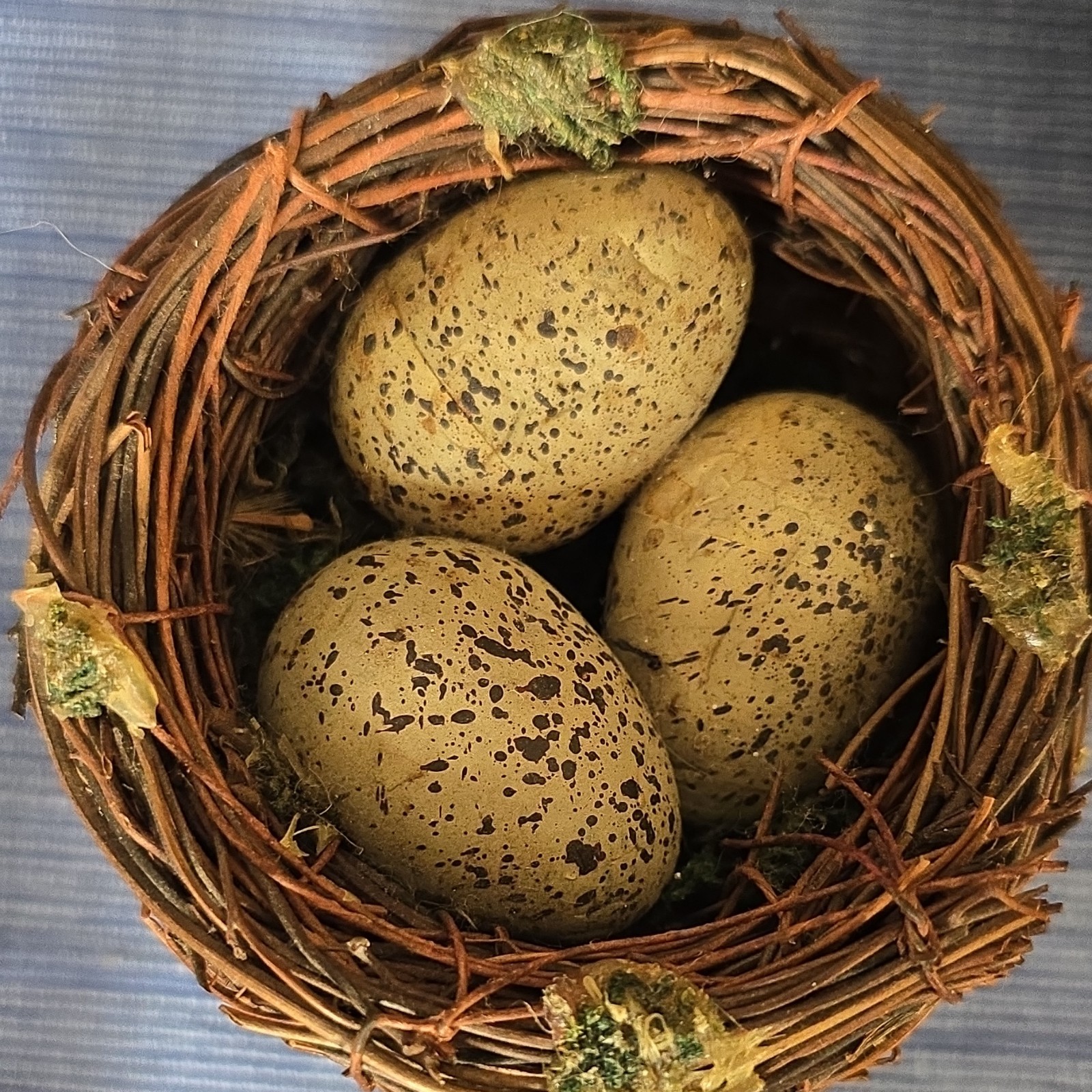 Artificial Decorative Bird Nest Arrangement Centerpiece for Spring Floral Garden