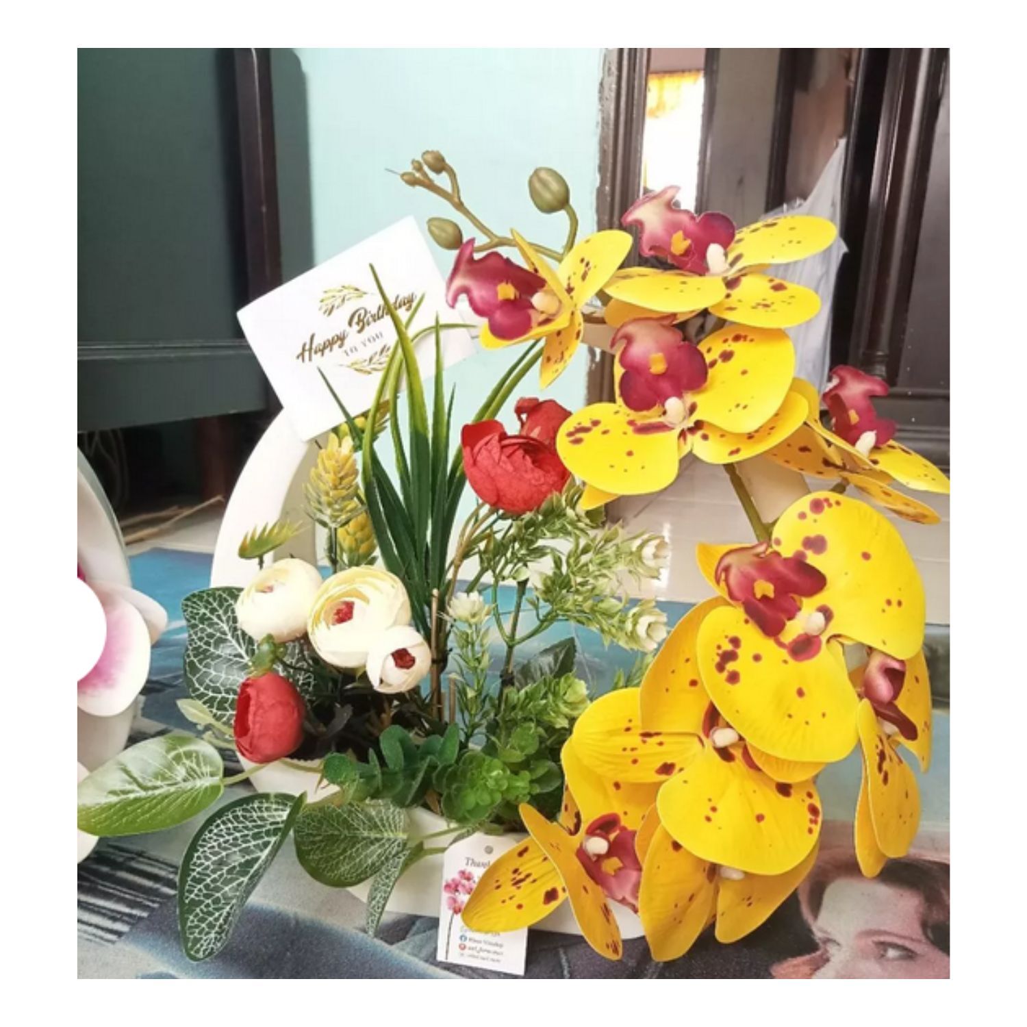 Artificial Phalaenopsis Latex Orchid Flowers Arrangement with White Purple Vase
