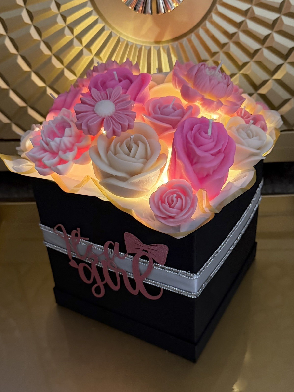 Handmade Scented Candle Bouquet – Luxury Flower Candle Gift Box- It’s A Girl