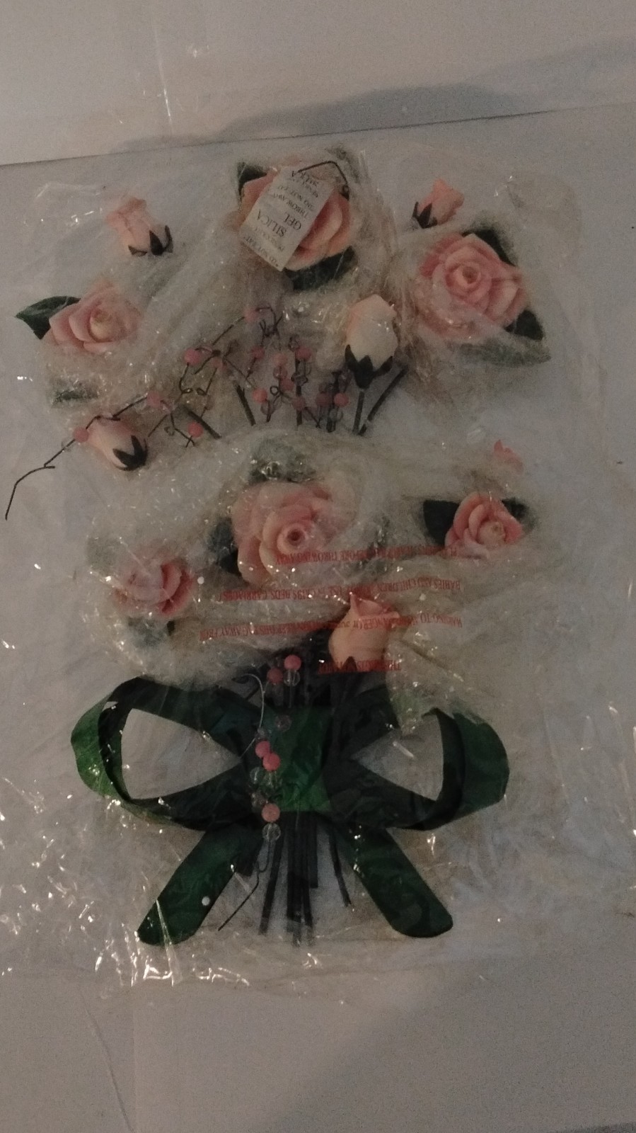 W.M.G Artificial Rose Wall Art Arrangement Pink Roses with Green Ribbon