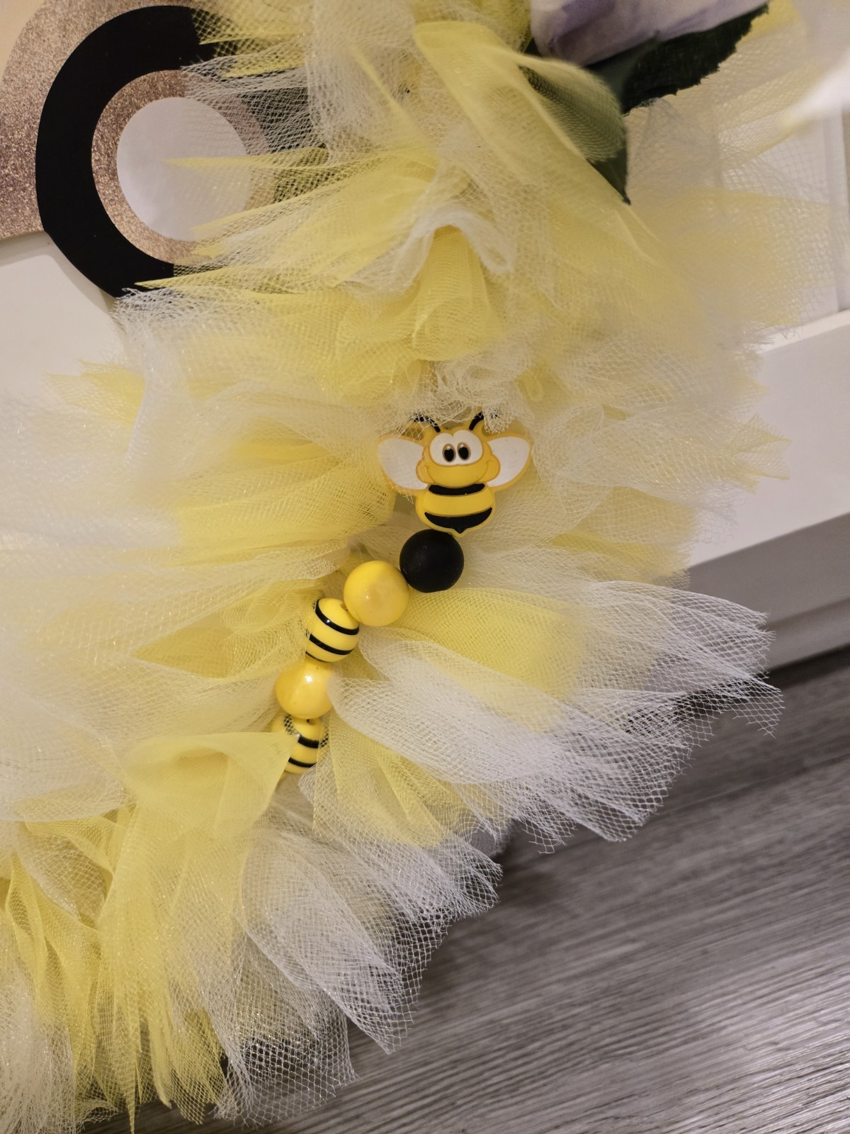 Handmade 20 In Tulle Spring/Summer Yellow & White 🐝🦋 Wreath:Oh Honey Camper