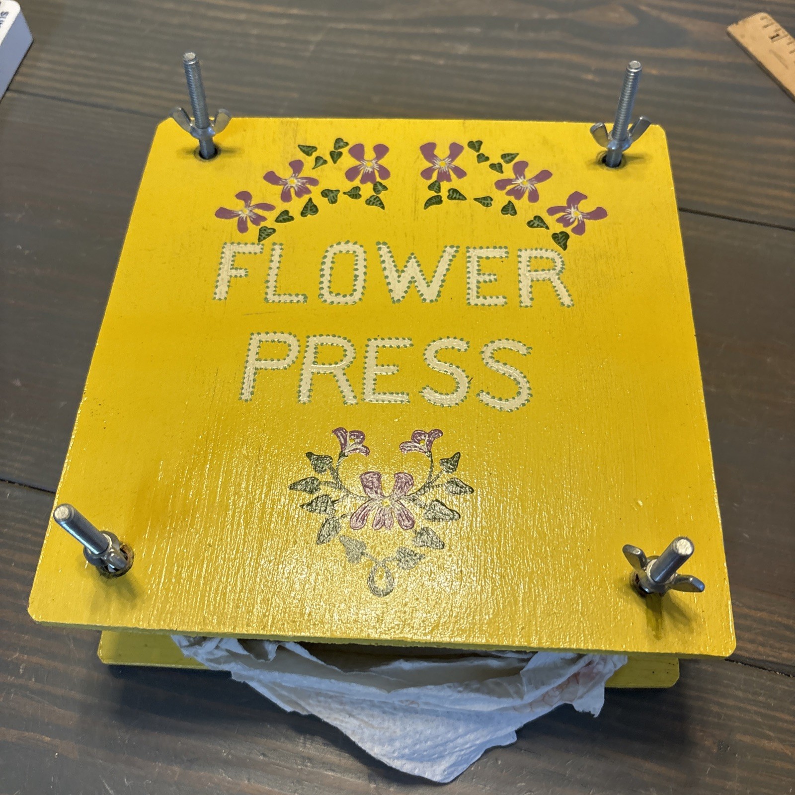 Vintage Flower Press Yellow (g)
