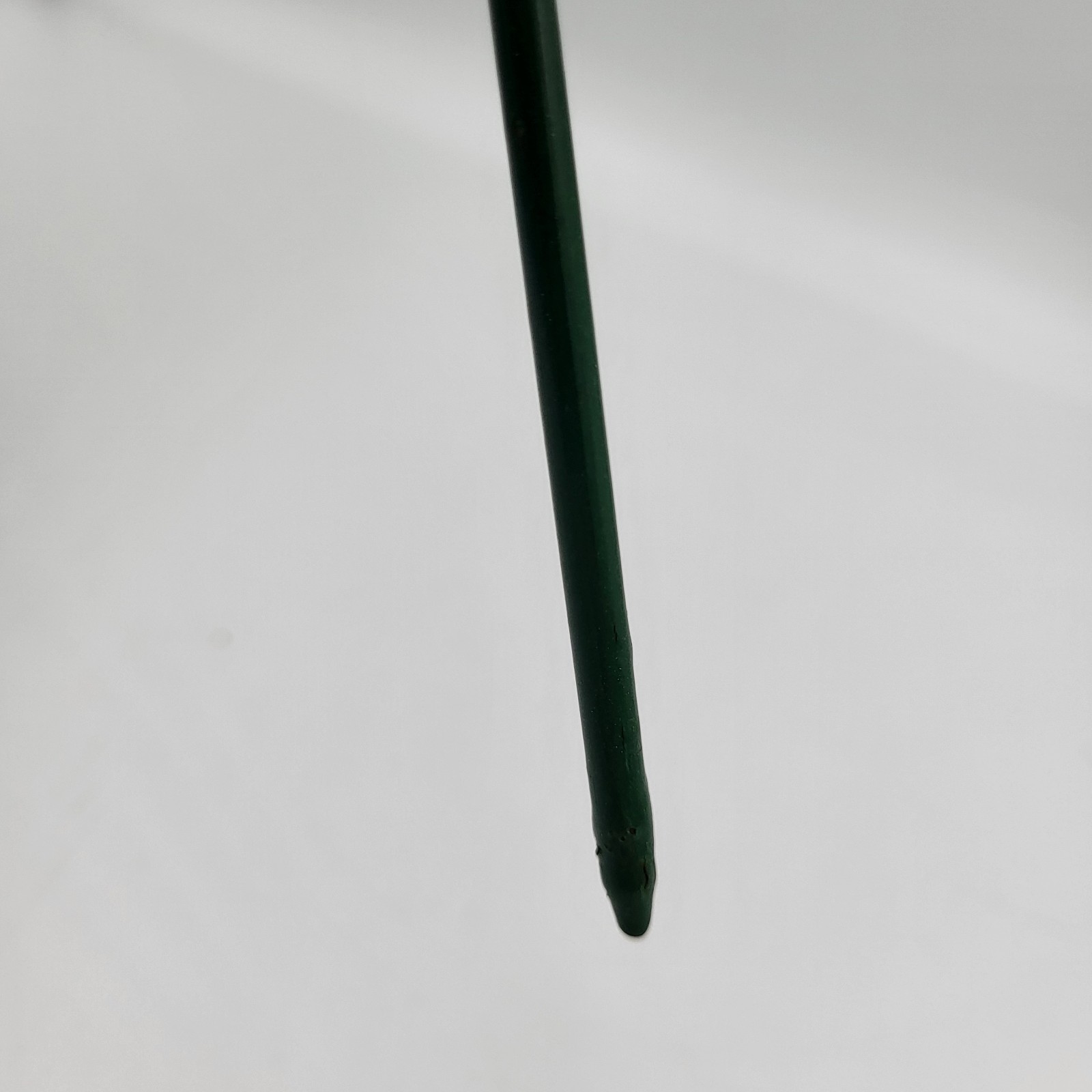 Yellow Daffodil Long Stem Ceramic Flower Garden Stake w Metal Stem & Leaves 17″