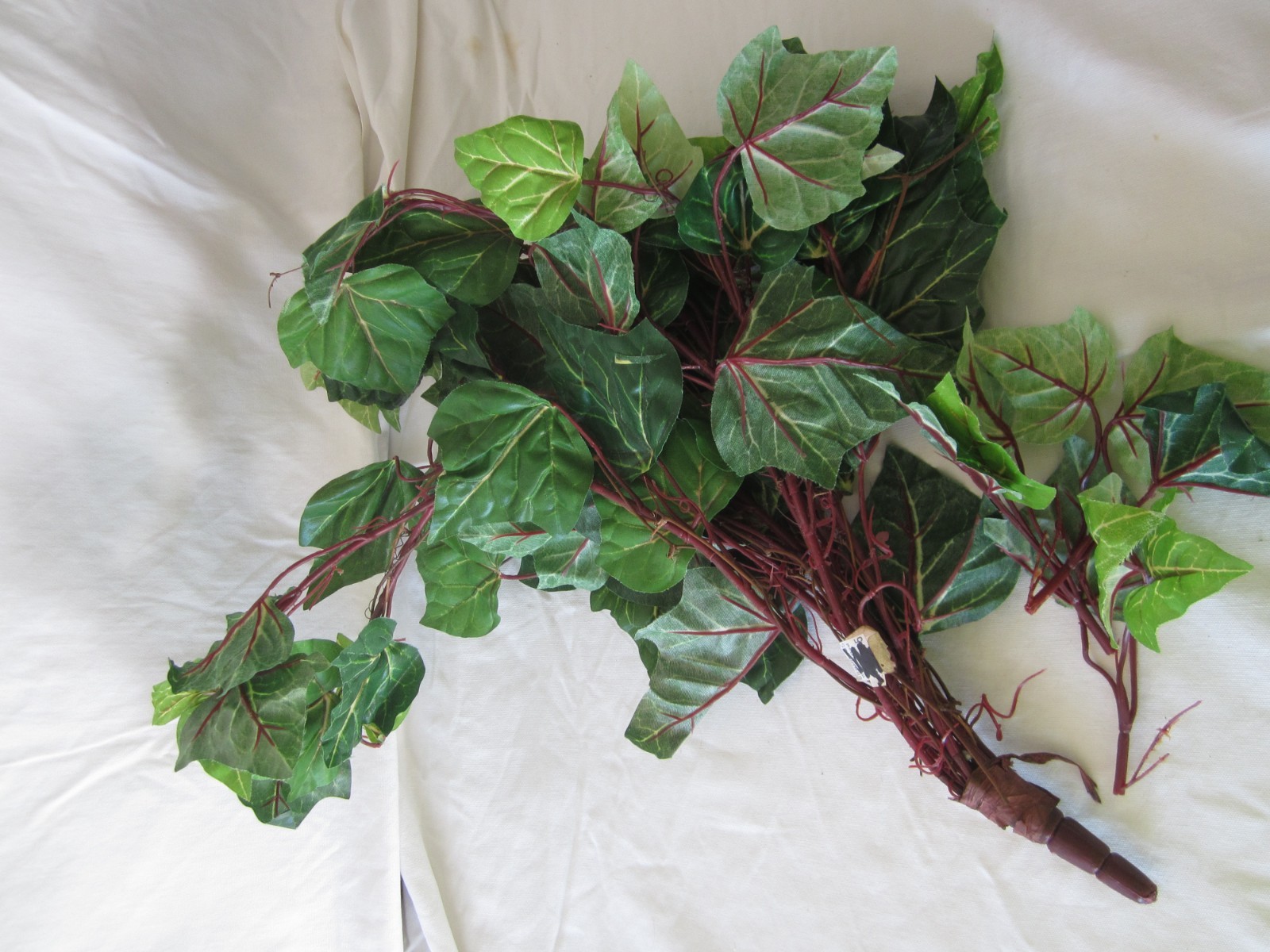 Artificial Floral Green & Red Leaf Bush Branch Stem Greenery Leaves Home Decor