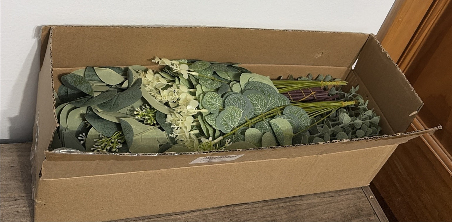 Artificial Mixed Eucalyptus Stems Leaves Bulk – 130pcs Realistic Greenery