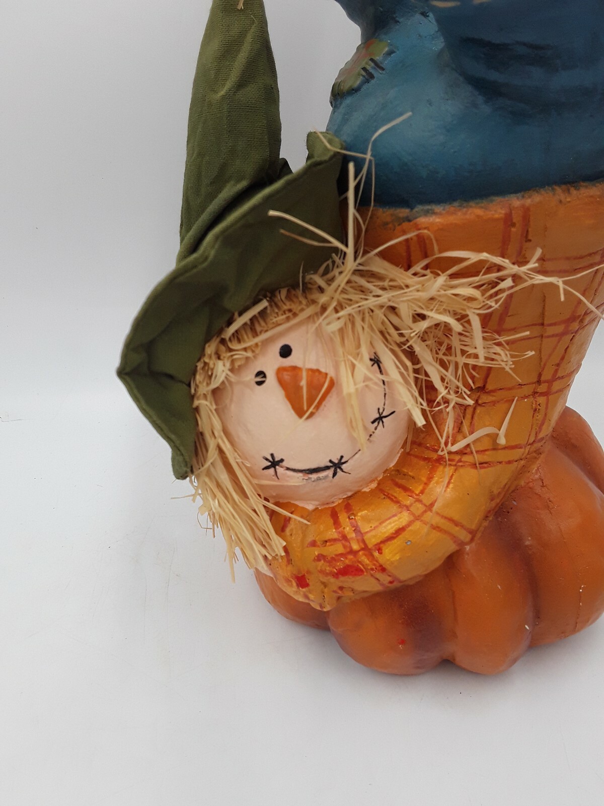 Scarecrow Figurine Thanksgiving Halloween Autumn Fall Decoration Resin 8in tall