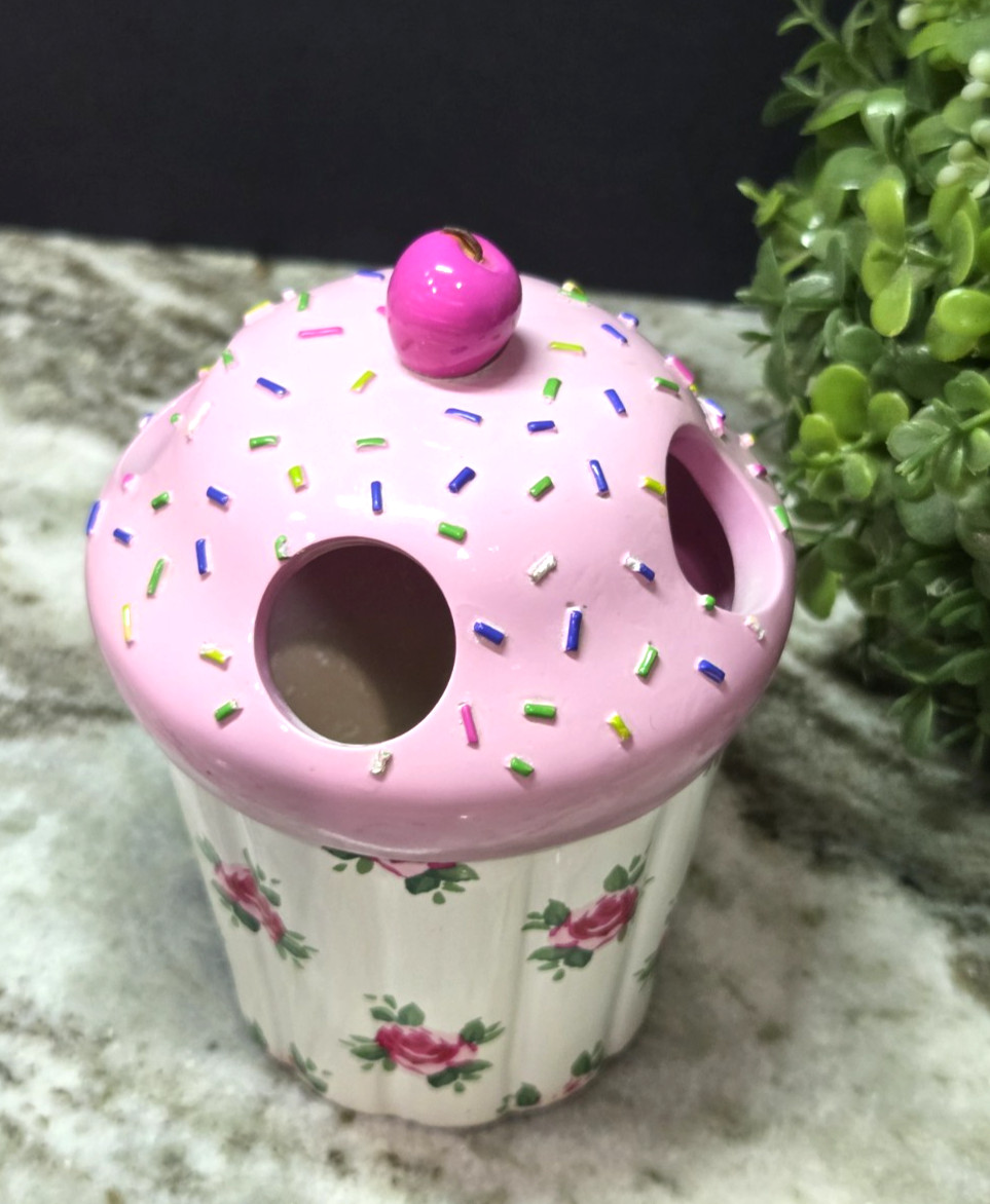 Ganz Style Cupcake Flower Frog Ceramic Bouquet Bud Vase Pink Sprinkles Figurine