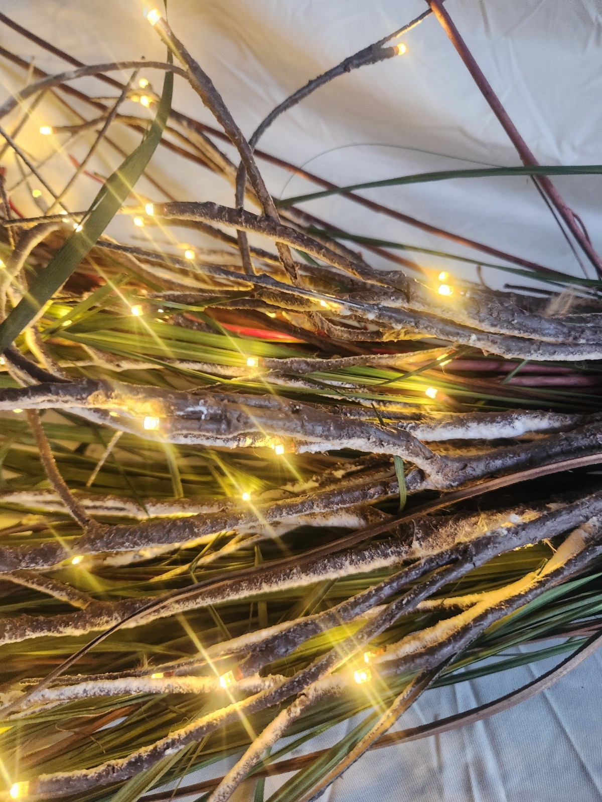 Decorative Artificial Willow Branch Set with White LED Lights for Indoor/Outdoor