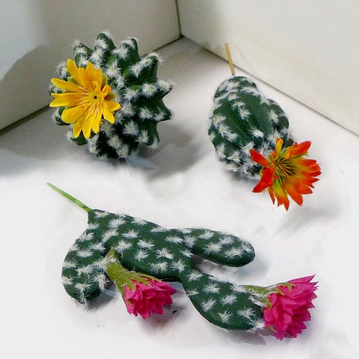 3 Pcs Artificial Plants Blooming Cactus colors Flower Flocking Succulents (#106)