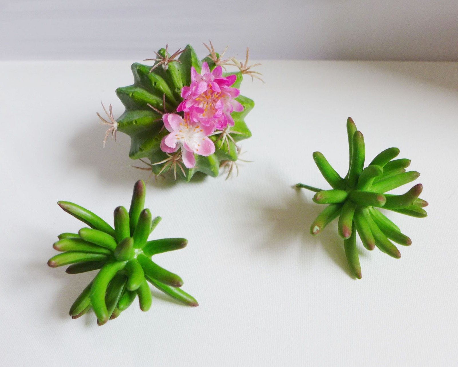 3 Pcs Artificial Plants Pink Blooming Cactus Ball Mini Succulents Grass