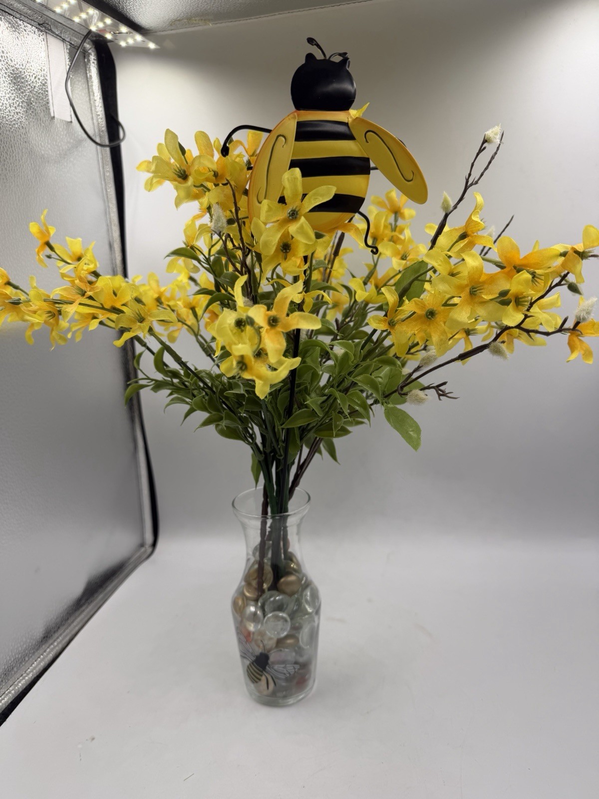 Bees – Flower Floral Arrangement – Spring Summer Decoration – Table Centerpiece