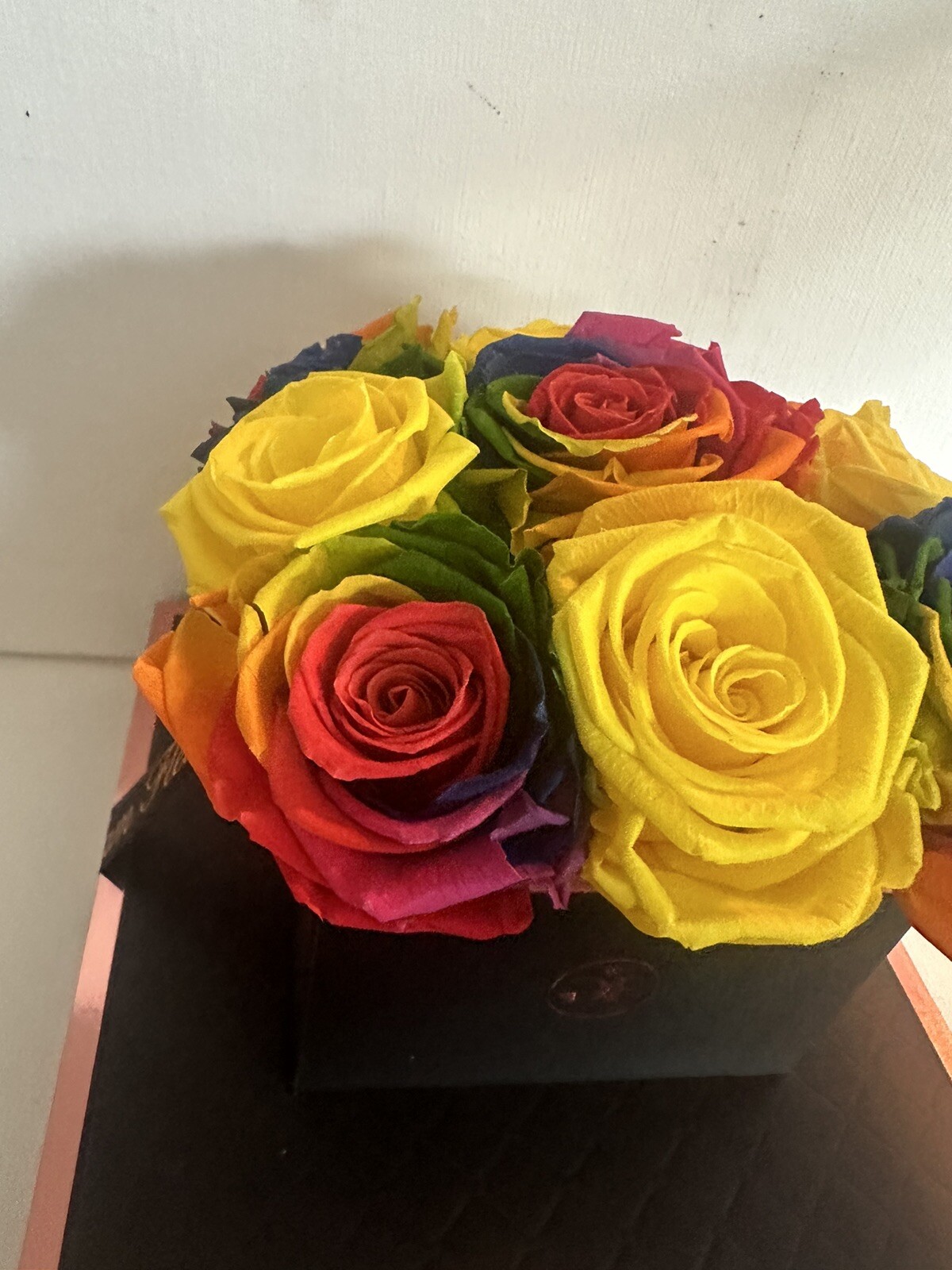 Glam Fleur Preserved 9 Yellow And Colorful Real Roses in Square Gift Box