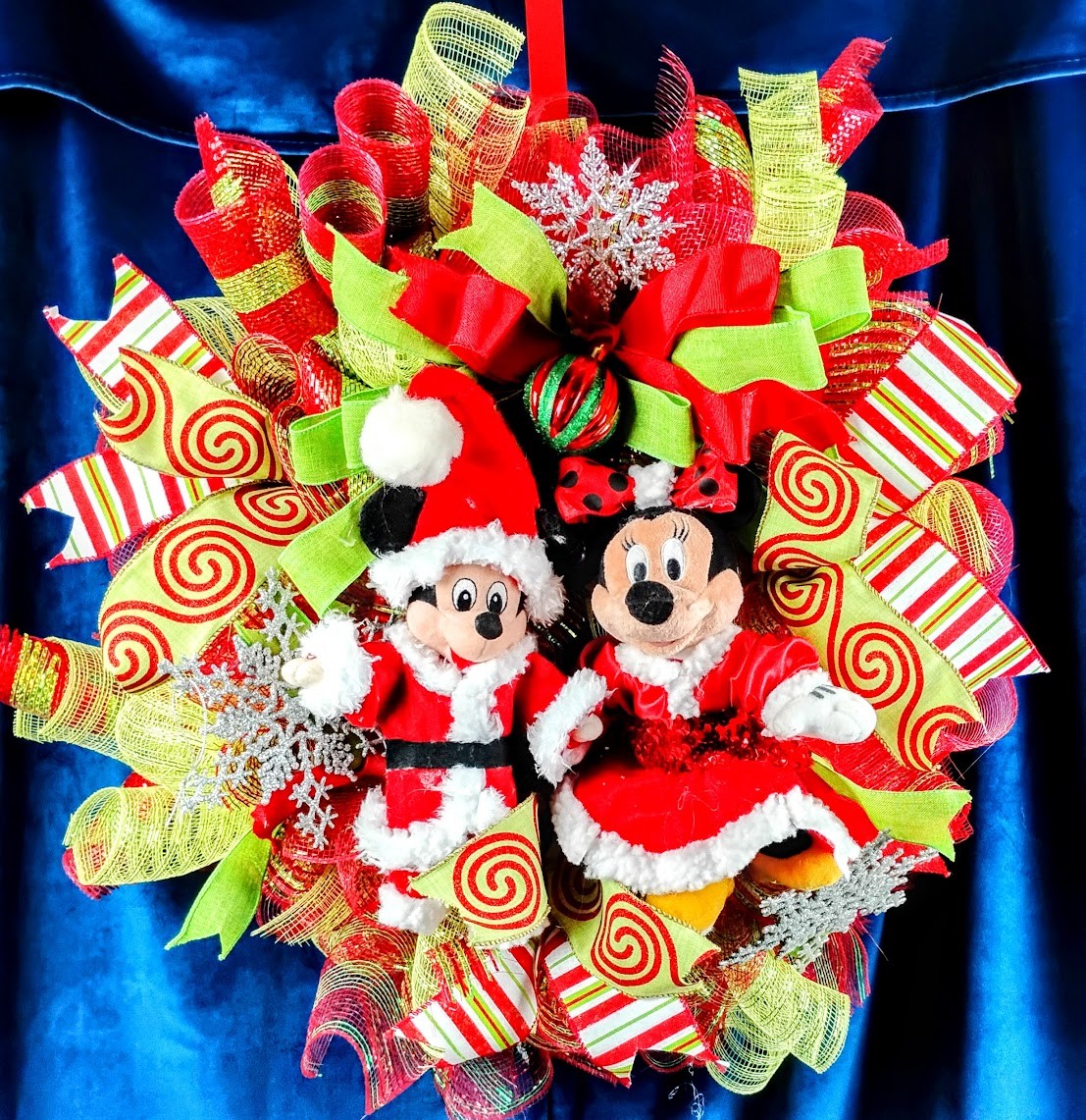 Mickey and Minnie Mouse Christmas Wreath Large 24″ Red & Green Front Door Decor