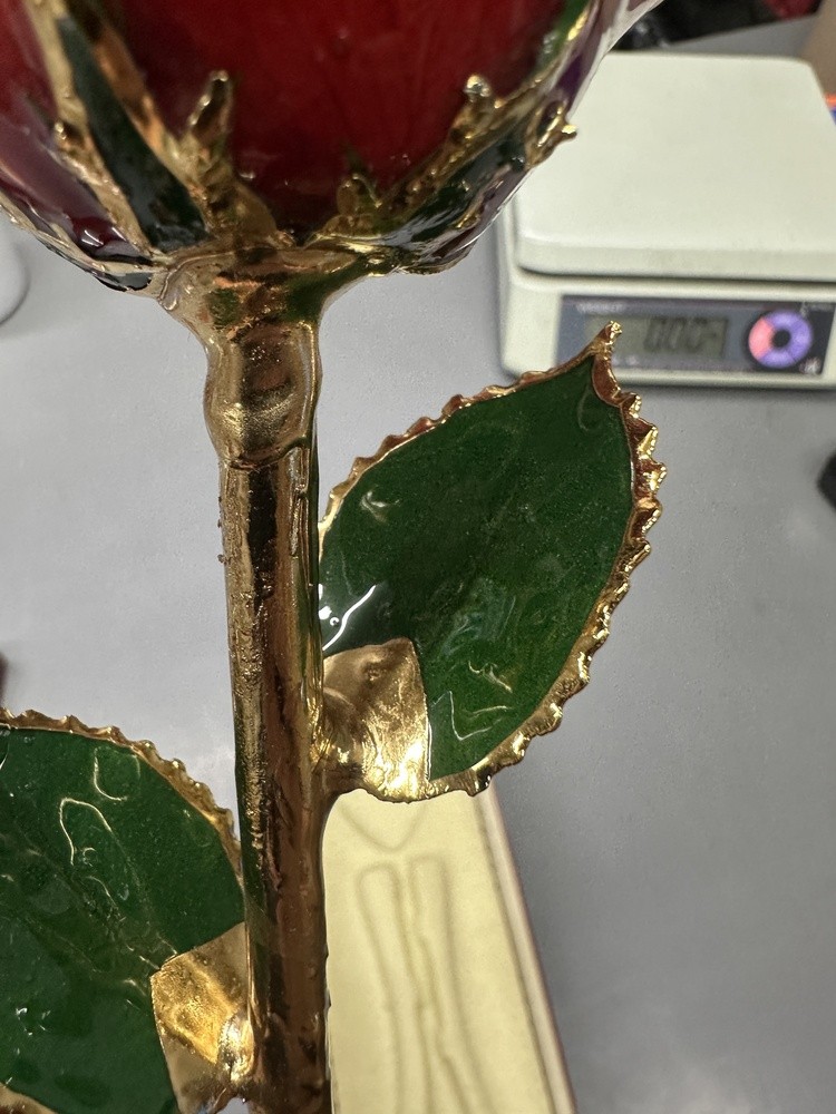 LIVING GOLD REAL ROSE DIPPED IN 24K GOLD RED BOXED Vintage
