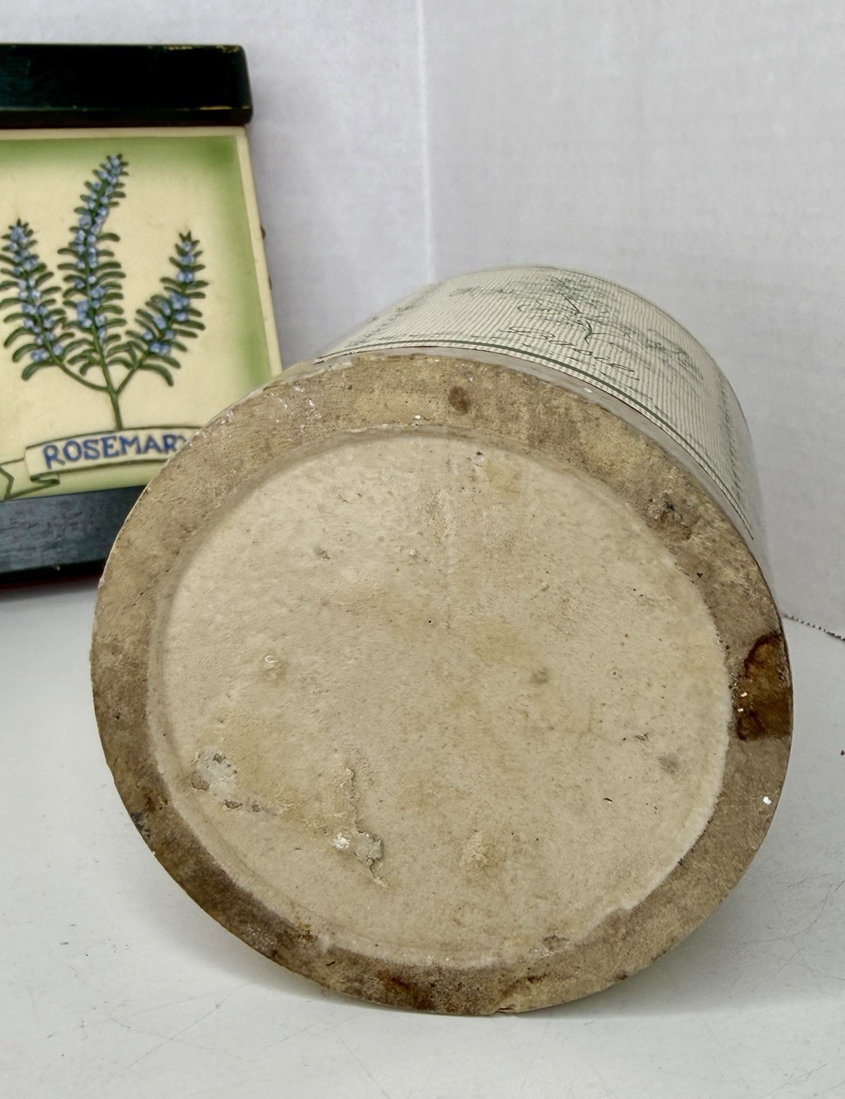 Set of Garden Wood Plaque w/ Herb Tiles Metal Vase Trash Can & Herb Crock