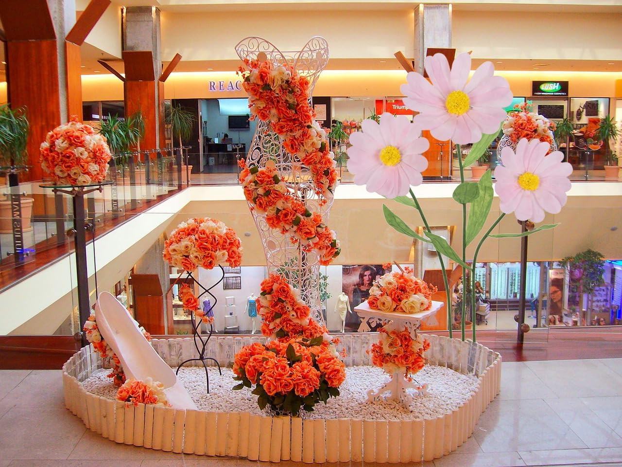Giant Flowers for Decoration,Large Daisy Flowers Artificial,Big Paper Flower for