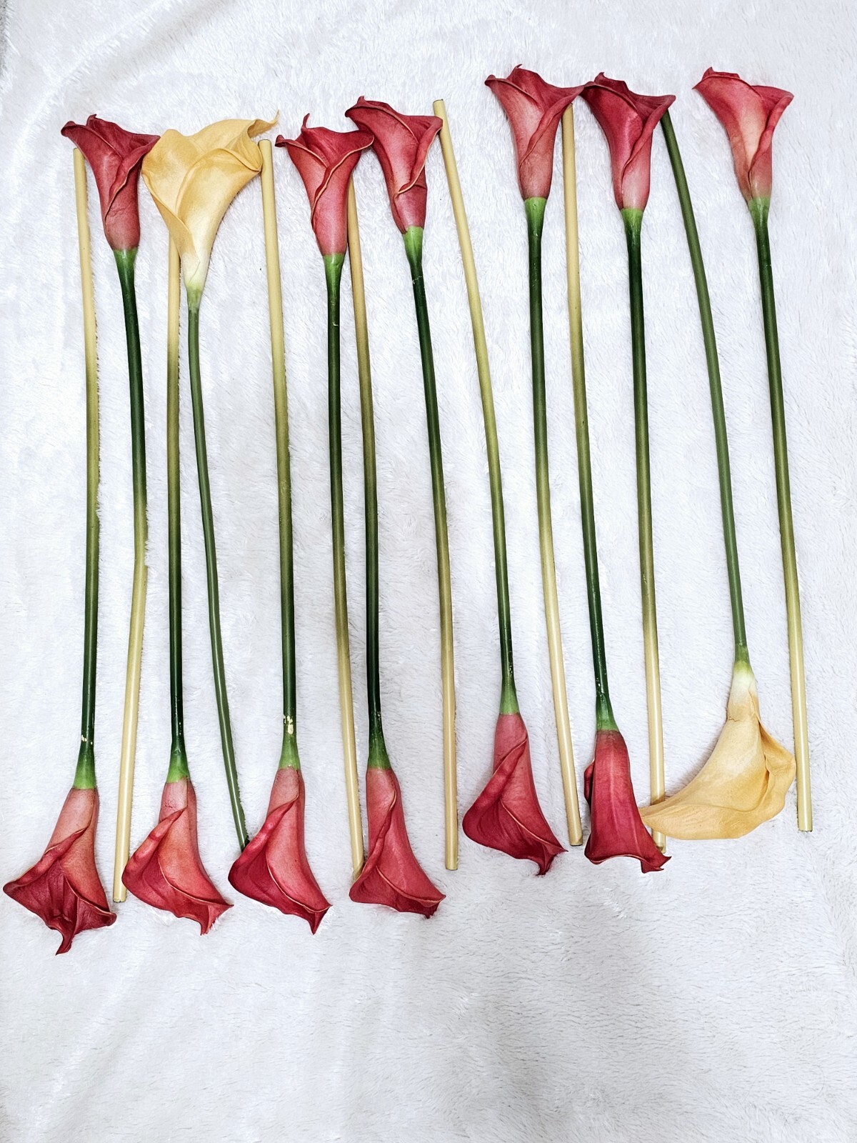 14pcs Faux Calla Lily Flowers 26″ Tall with French Galvanized Vase + 3 Decorativ