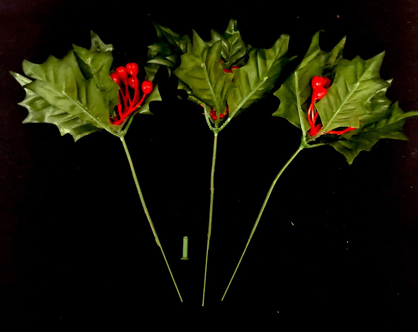 Artificial Silk Red Holly Berry Floral 3 Stems w Berries Heads 5” Christmas New